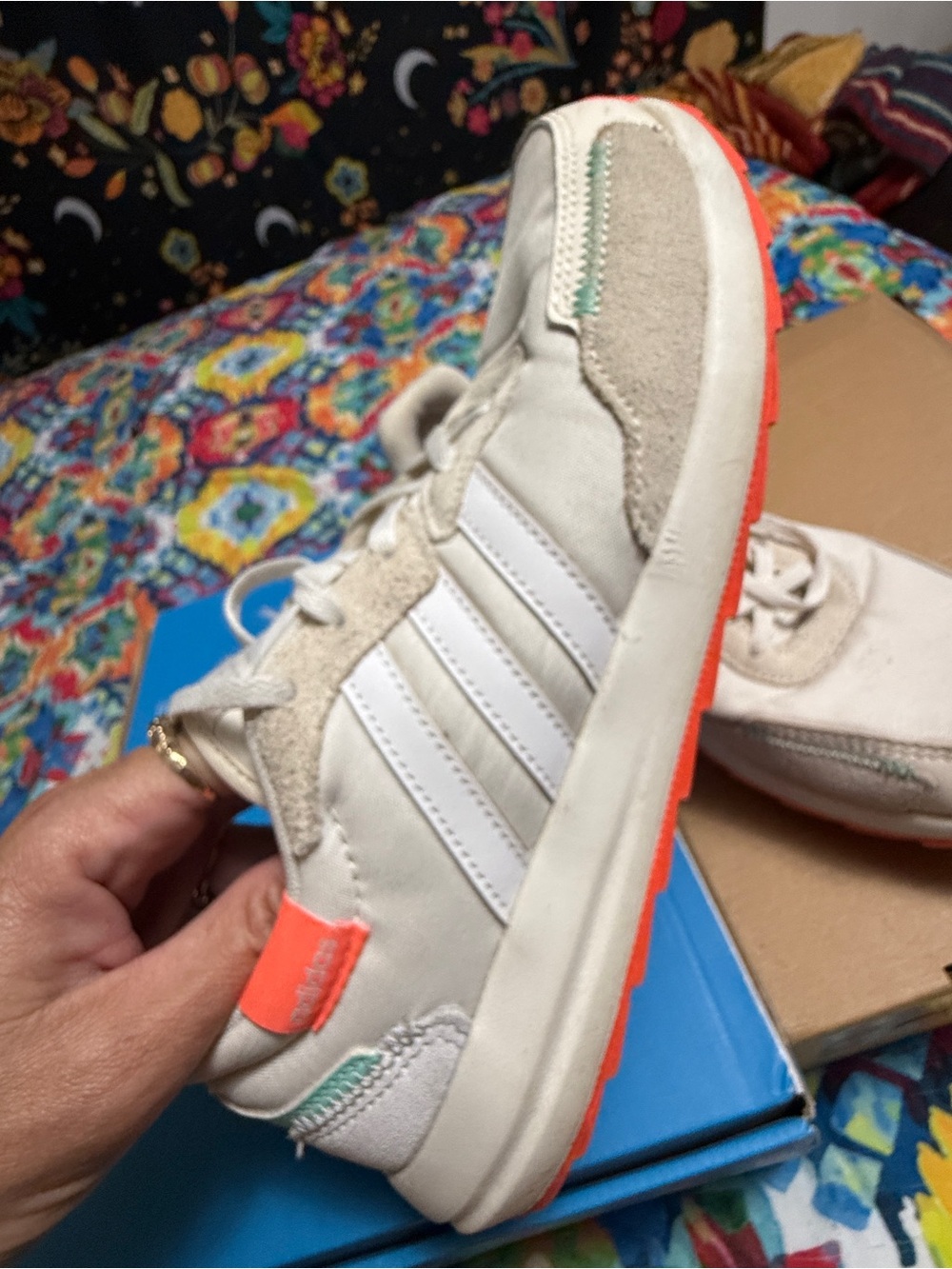 Women Adidas Retrorun Shoes Womens White/Coral